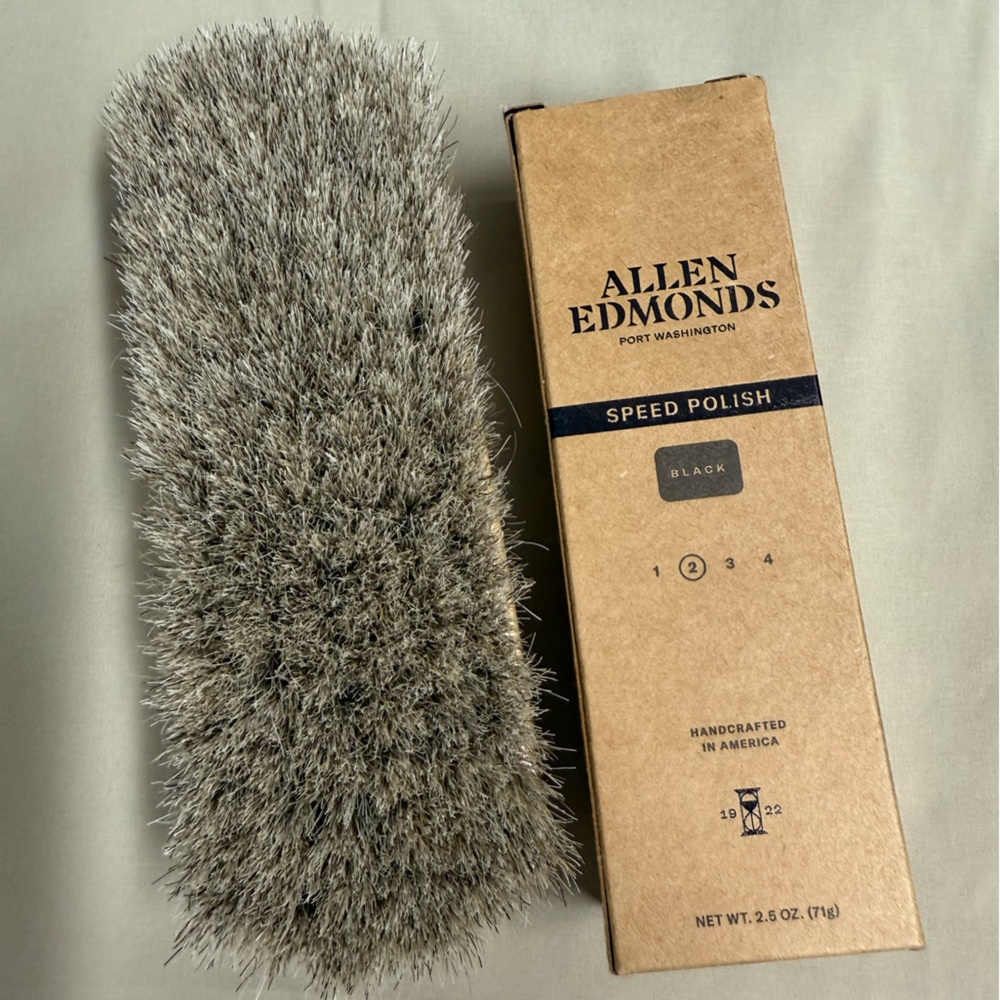 Allen Edmonds Speed Polish Brush in Black and Tan